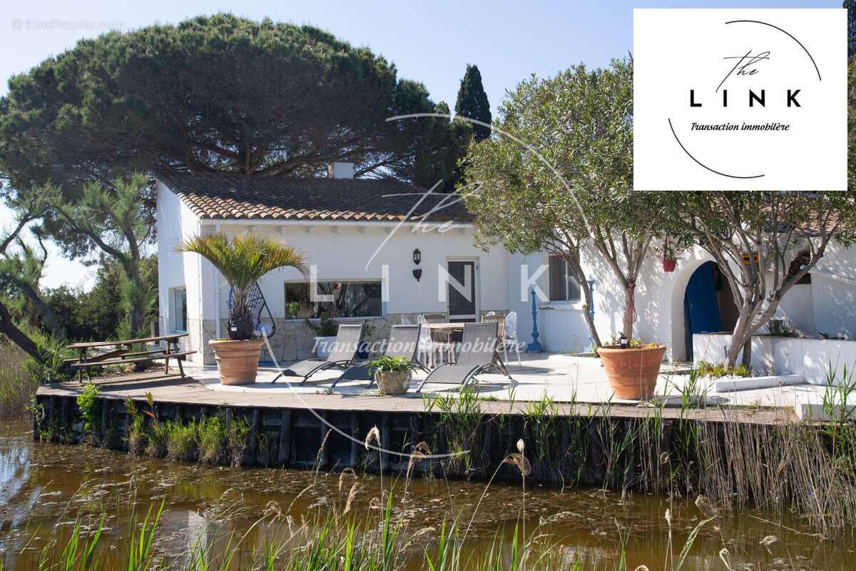 vue de l&#039;étang - Maison à SAINTES-MARIES-DE-LA-MER