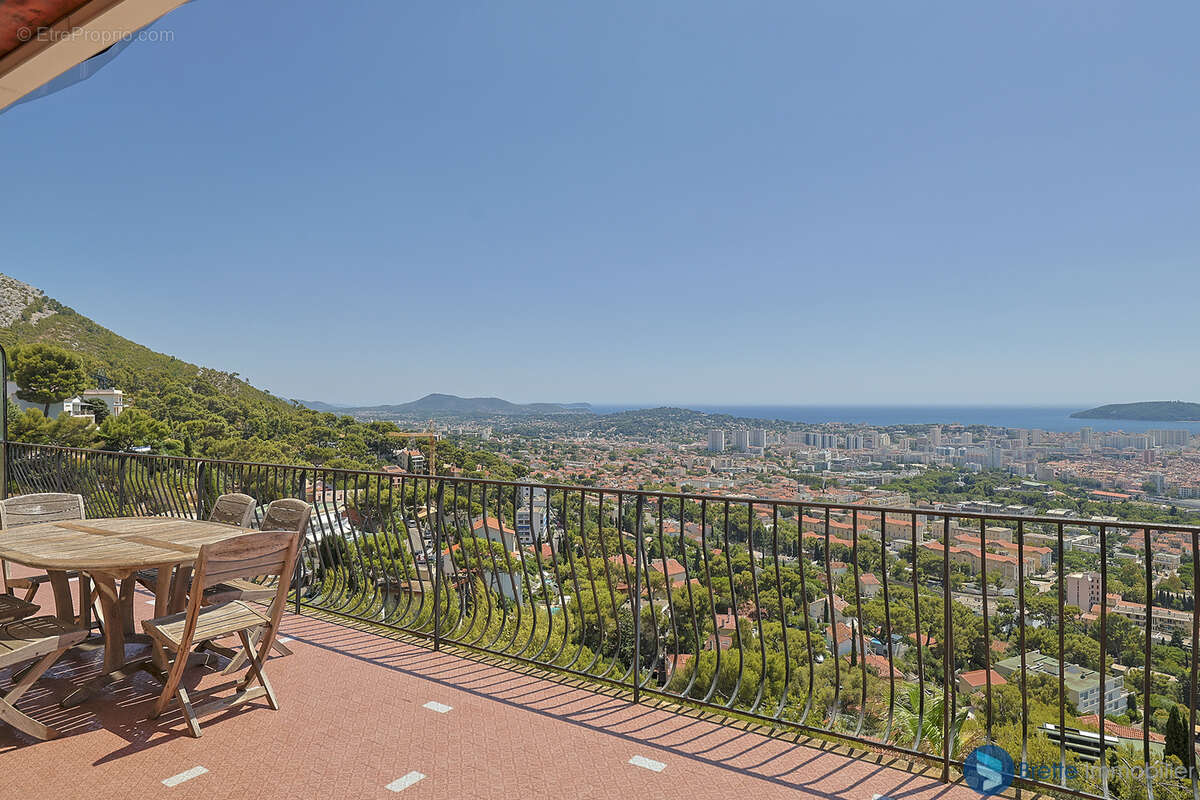 Toulon super faron maison t8 vue mer - photo 10