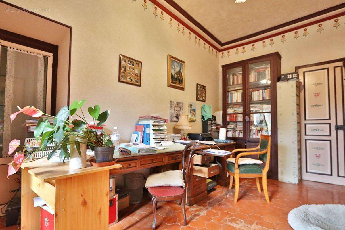 Maison à FONTCOUVERTE