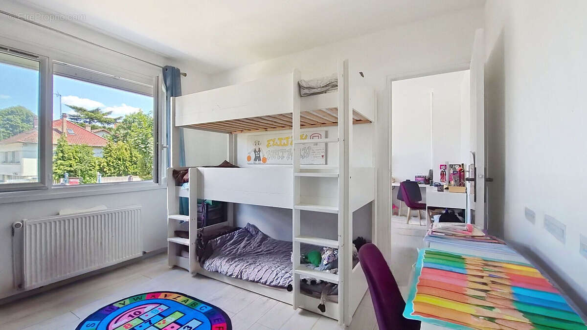 Appartement à LIMEIL-BREVANNES