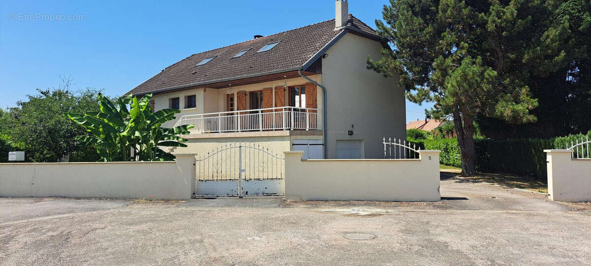 Maison à TAVAUX