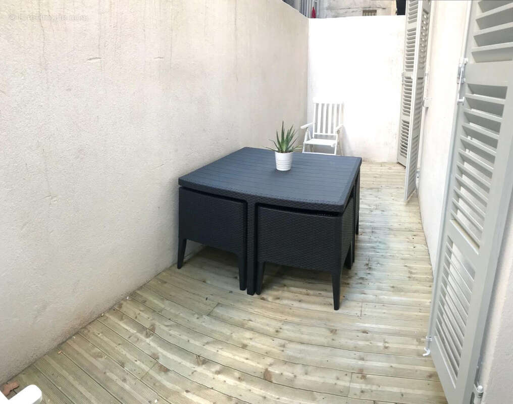 Appartement à MARSEILLE-2E