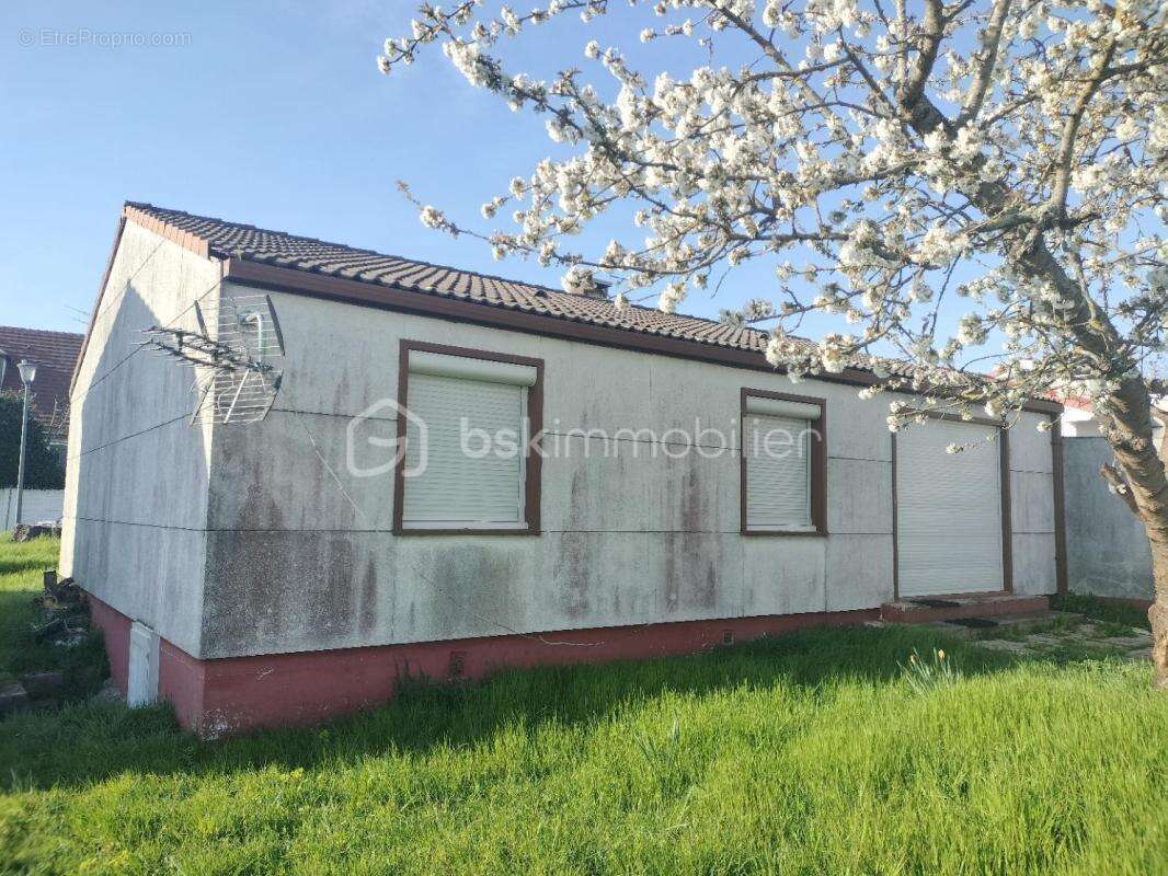 Maison à SAINT-LEU-D&#039;ESSERENT