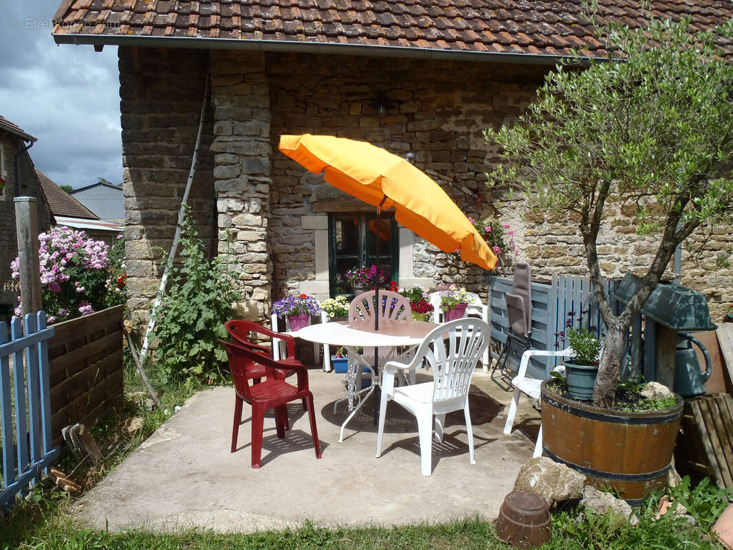 Maison à BLIGNY-SUR-OUCHE