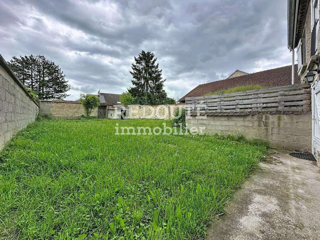Maison à LES MESNEUX