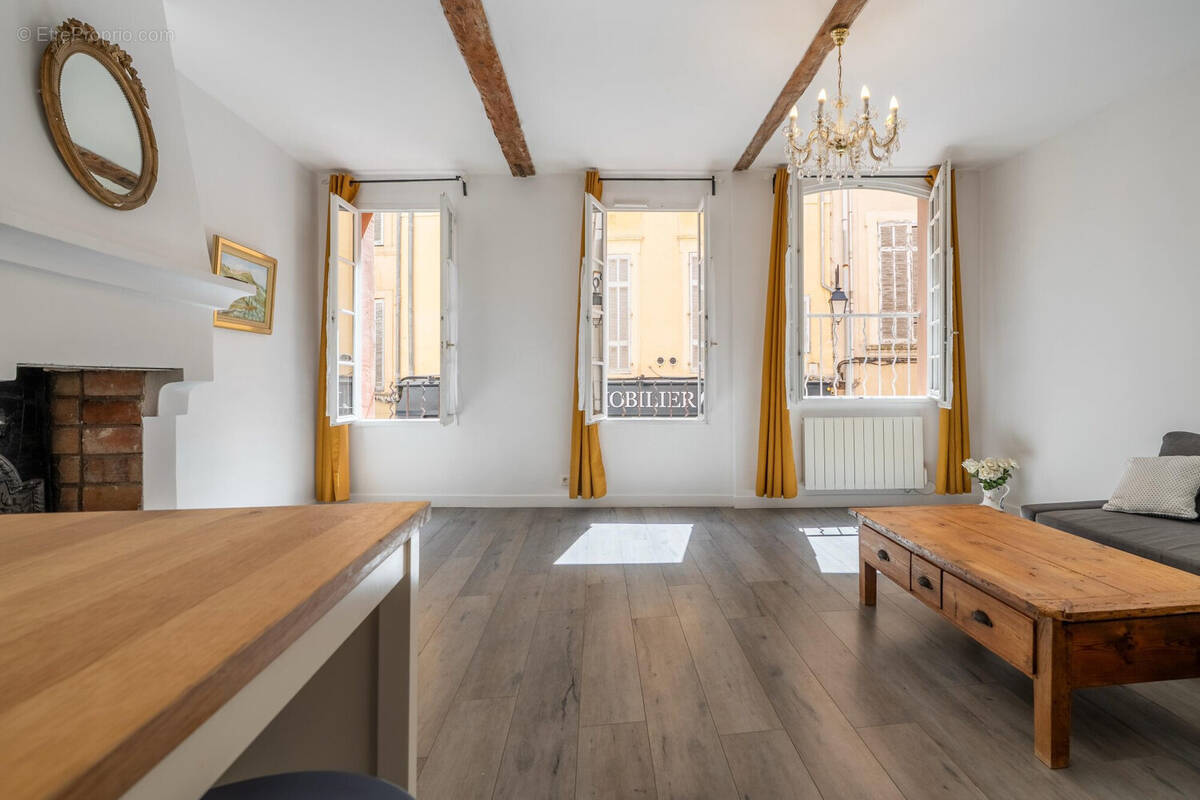 Appartement à AIX-EN-PROVENCE