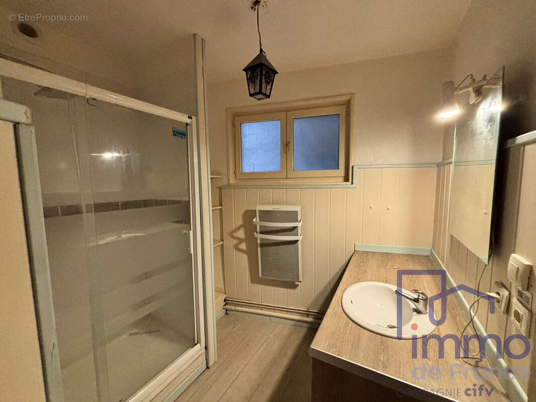 Appartement à SAINT-ETIENNE