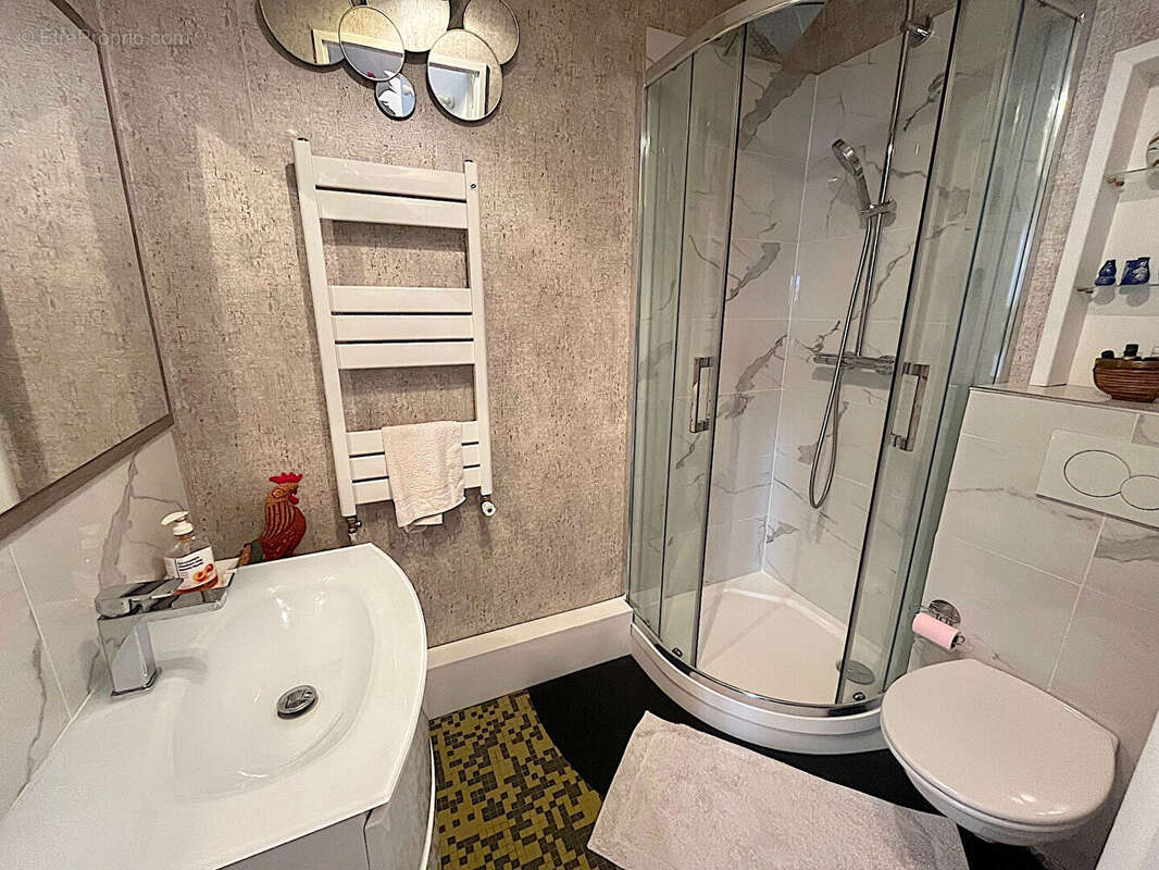 Appartement à PARIS-20E