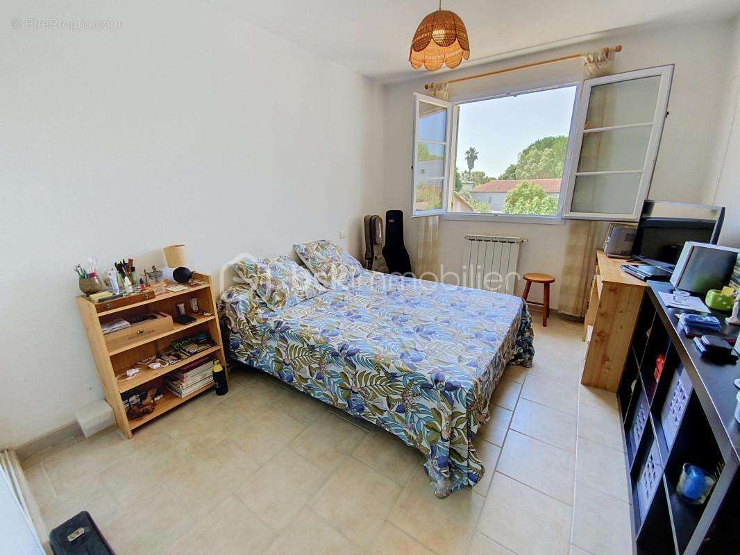 Viletelle - 1000 m2 terrian - maison de 151 m2 piscinable - photo 11