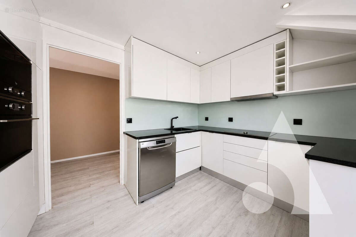 Appartement duplex 4 pièces - résidence recherchée - photo 4