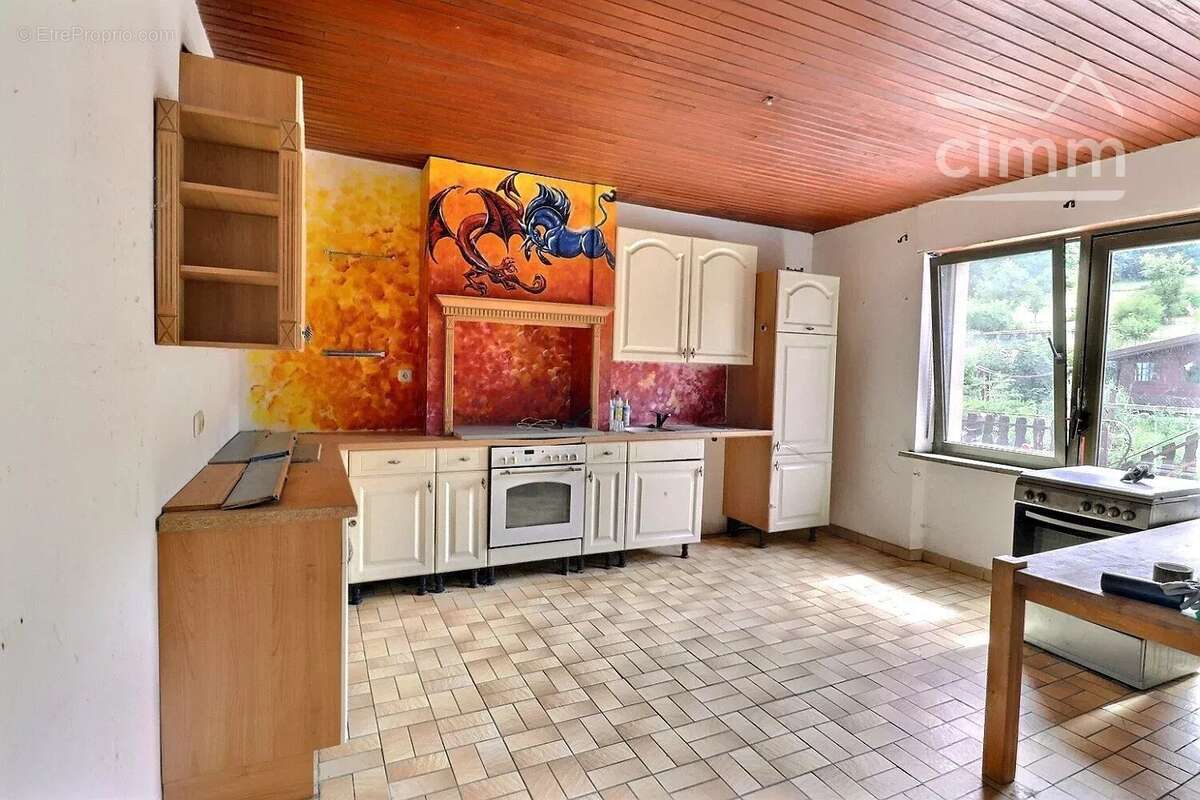 Maison mitoyenne de 200 m² à rénover avec jardin à ALSTING - photo 3