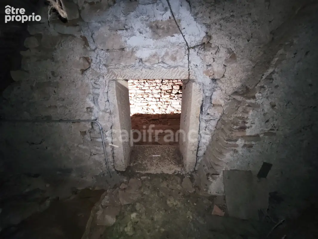 A vendre maison à rénover 5 pièces SAINT VINCENT BRAGNY (71) - photo 7