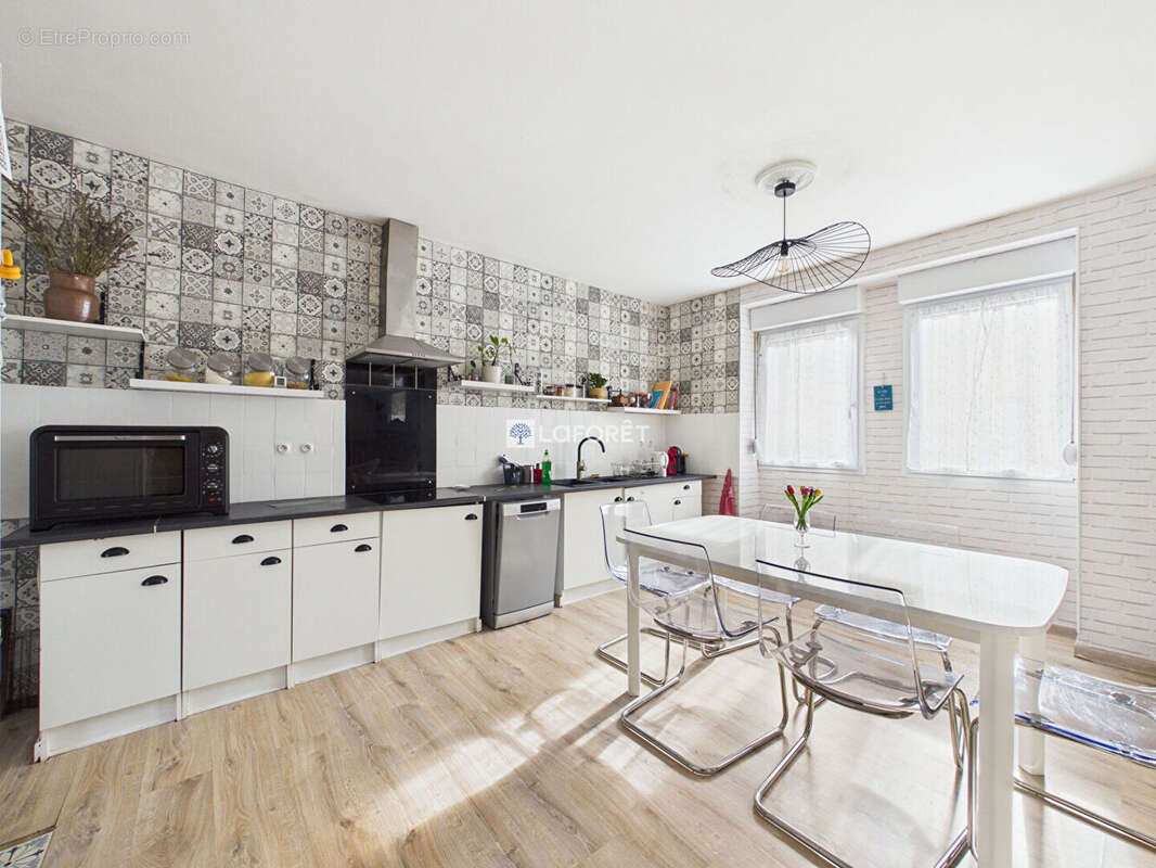 Maison DOUARNENEZ 7 Pièces 190 m² - photo 5
