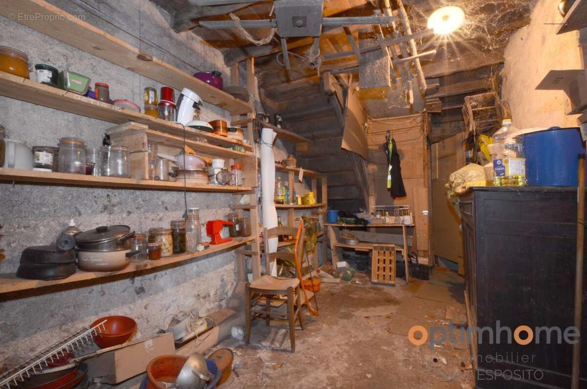  Ensemble immobilier avec énorme potentiel – Nieuil (Charente)  - photo 8