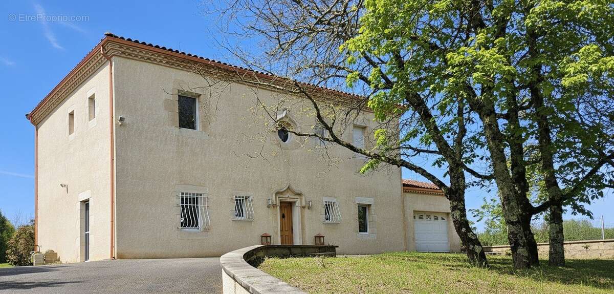 Maison à CASTELNAU-DE-MONTMIRAL