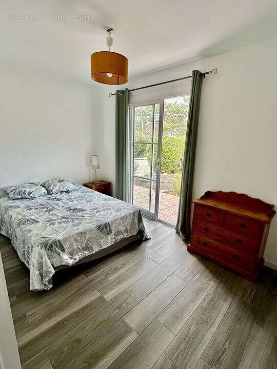 Maison 90 m² à Soulac-Sur-Mer  - photo 7