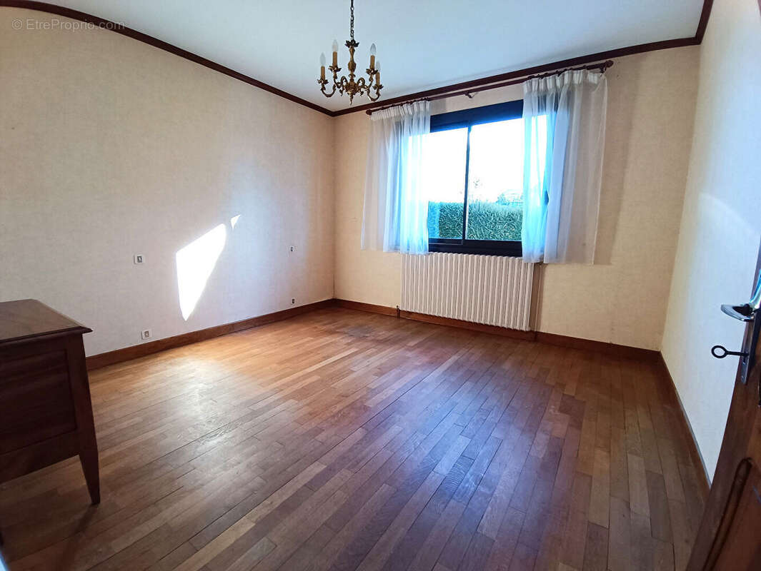 Maison à BARAQUEVILLE