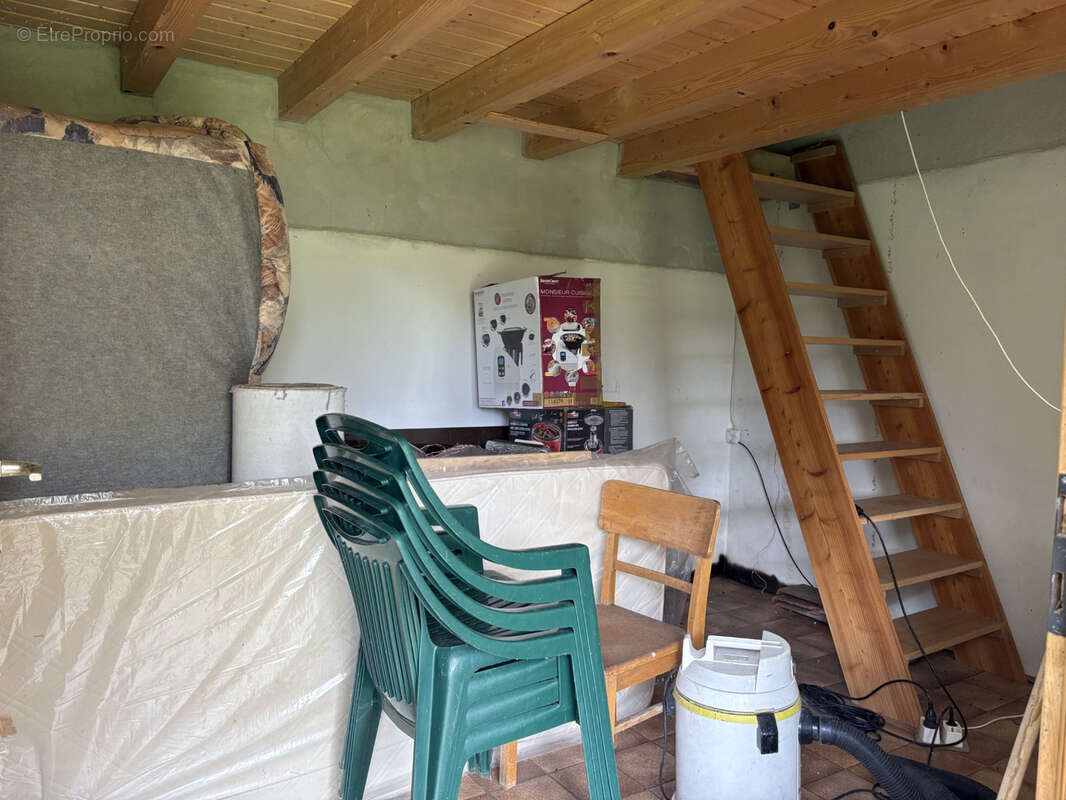 Maison à CHATEAU-CHERVIX