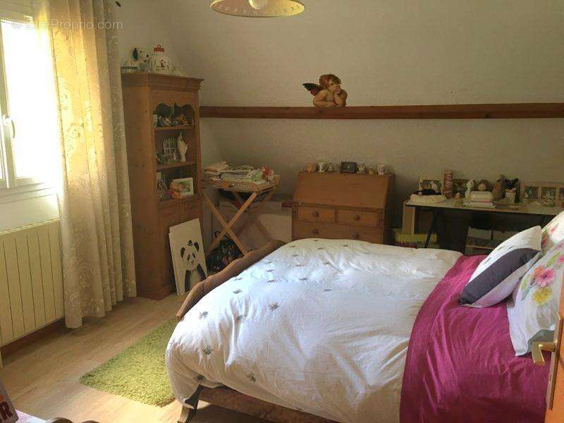 Maison à SAINS-EN-AMIENOIS