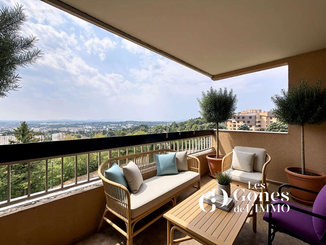 Appartement à SAINTE-FOY-LES-LYON