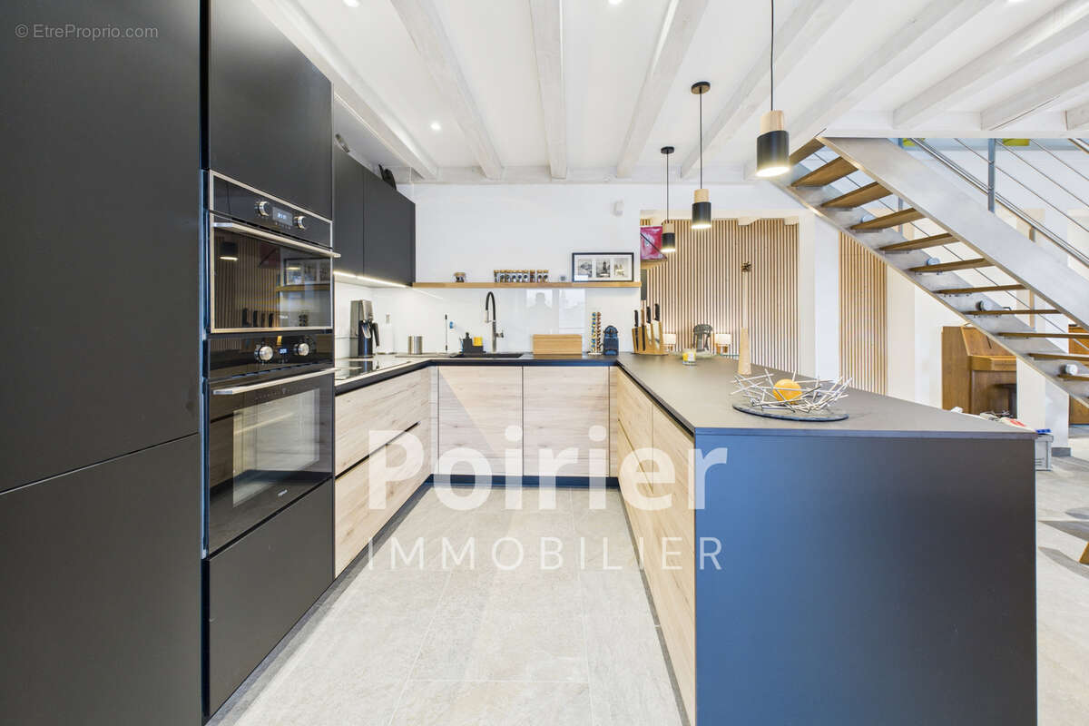 COUP DE CŒUR À VEIGY ! T5 Duplex rénové   Vue dégagée - photo 5