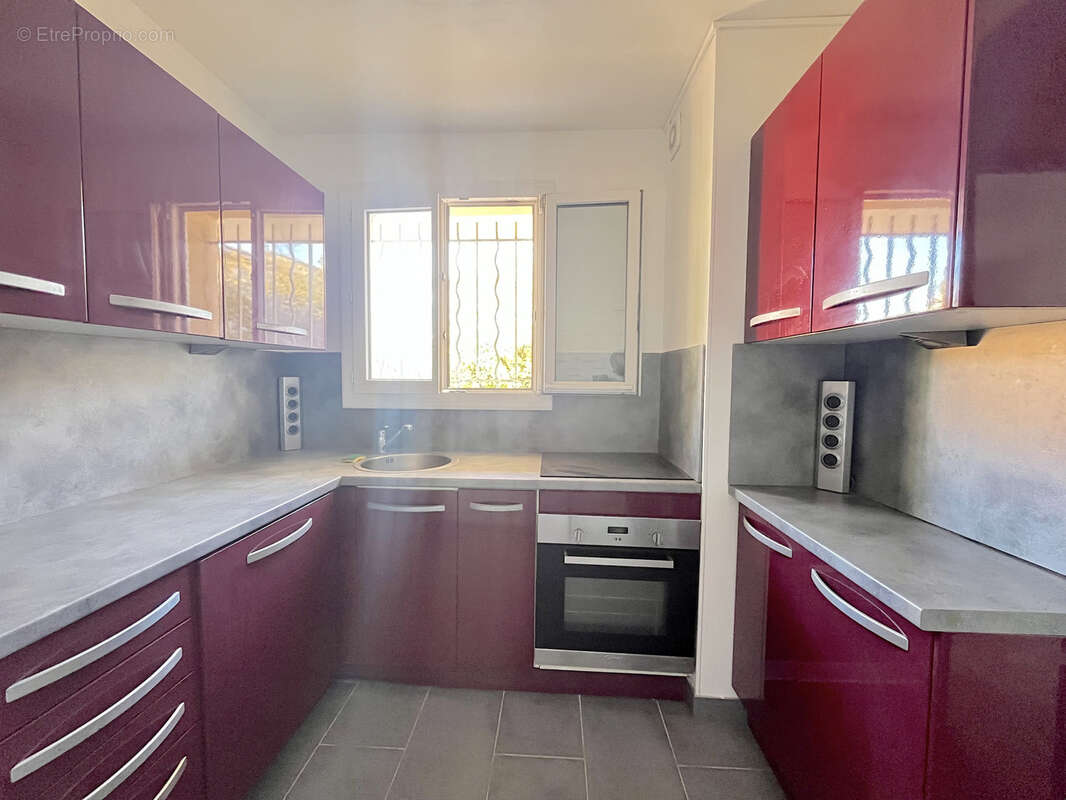 Appartement à SIX-FOURS-LES-PLAGES