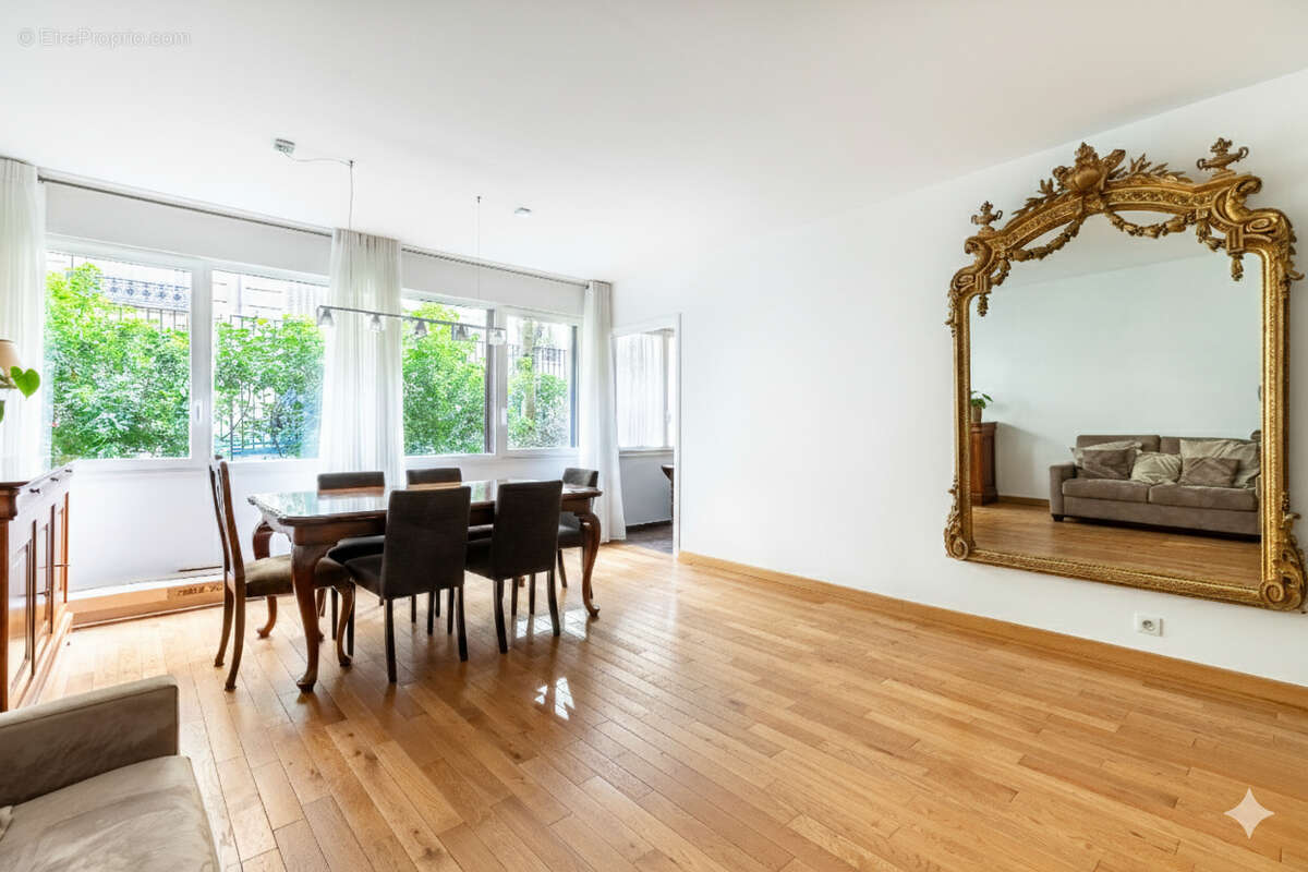 Appartement à PARIS-5E