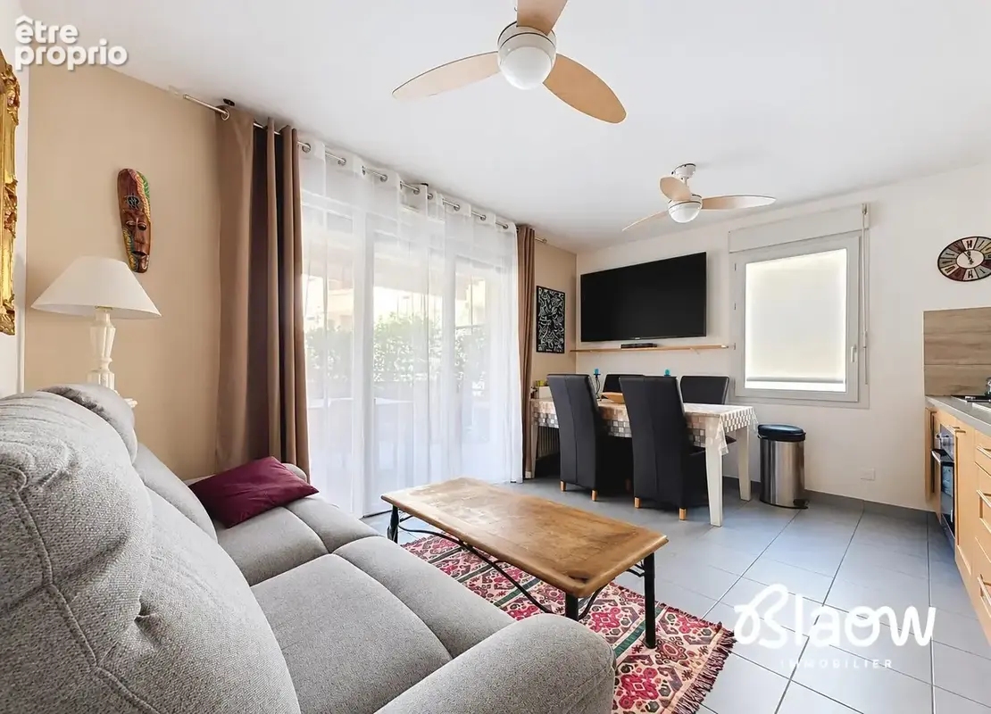Appartement à MEYZIEU