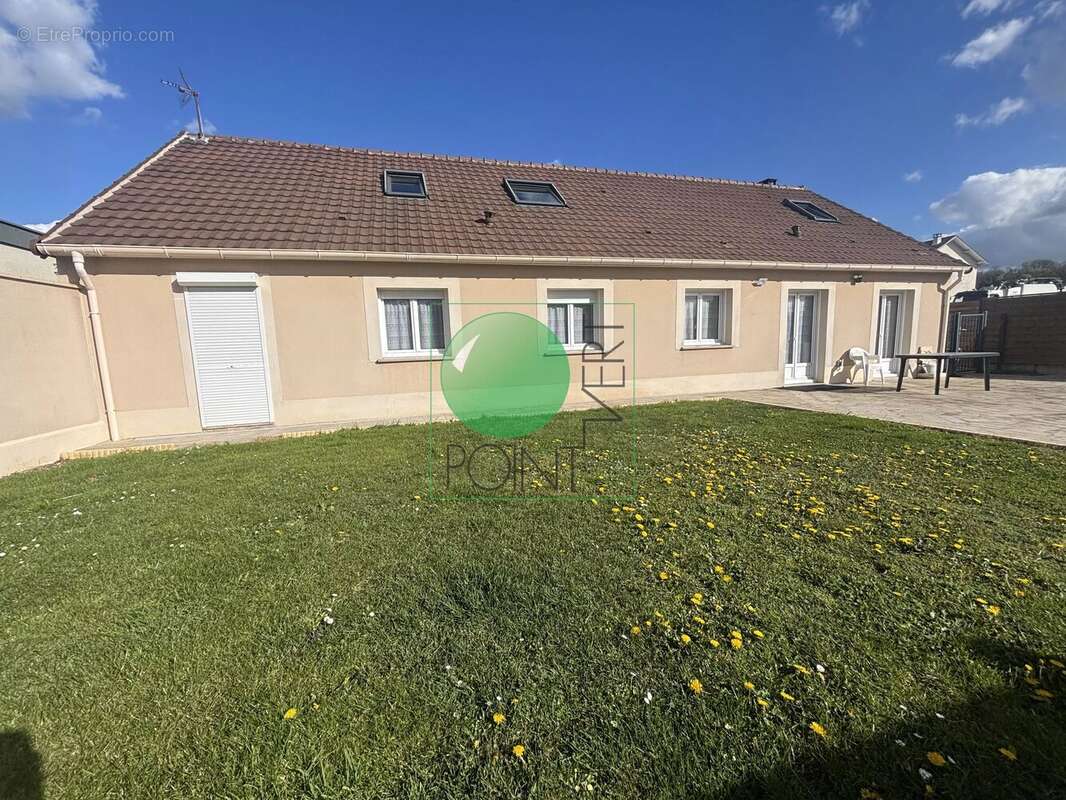 Maison à BALLANCOURT-SUR-ESSONNE