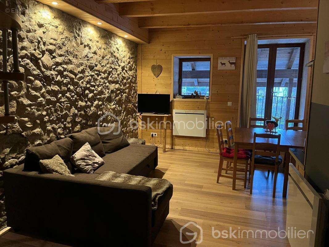 Appartement à TANINGES