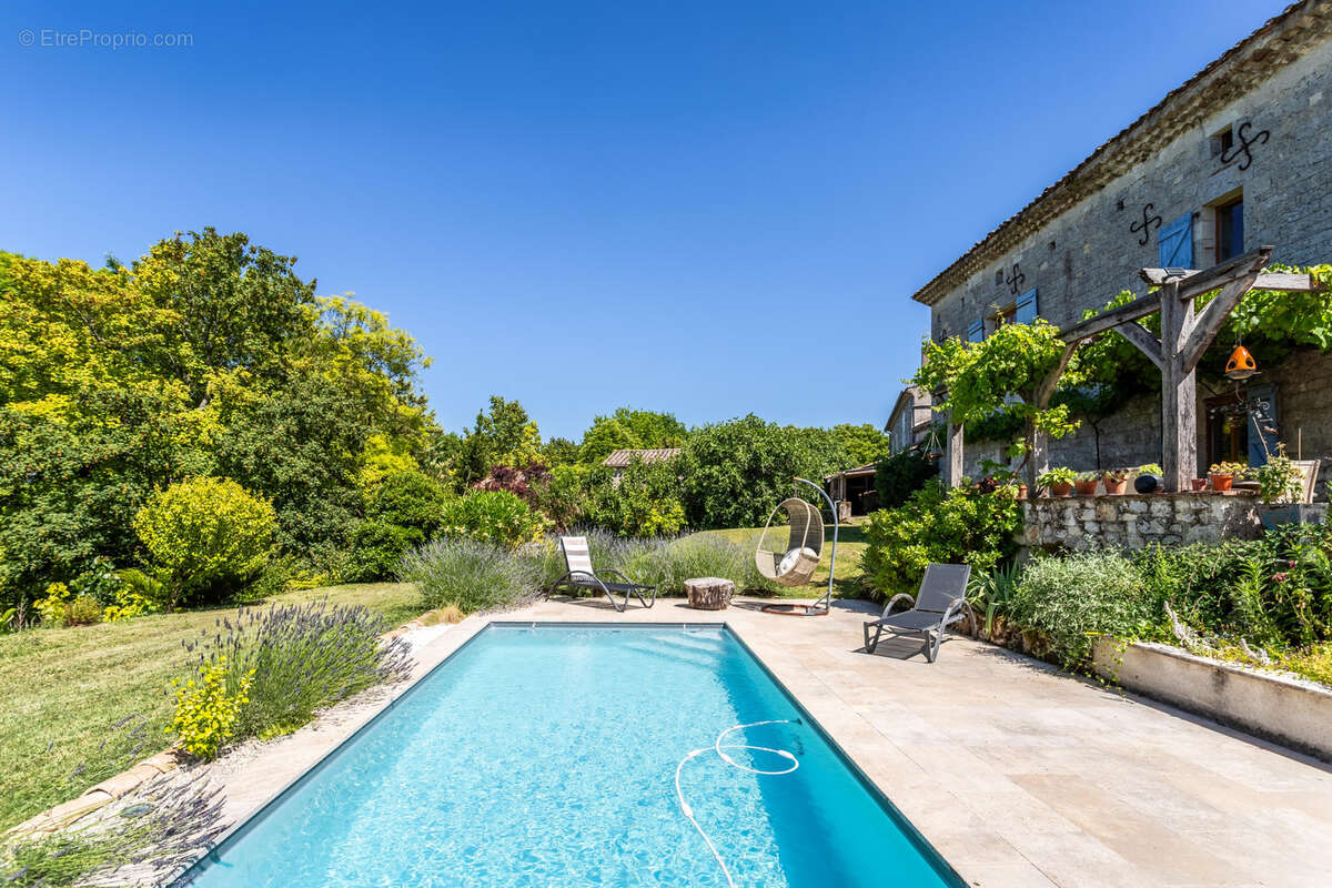 Propriété de campagne avec piscine et dépendances - photo 16