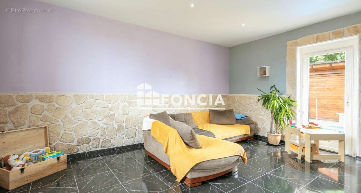 FONCIA - Maison familiale 4 pièces de 122 m2 - photo 4