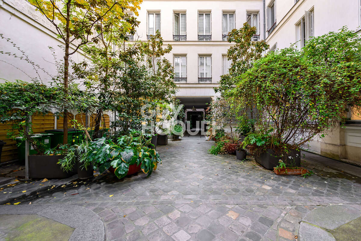 Appartement à PARIS-9E
