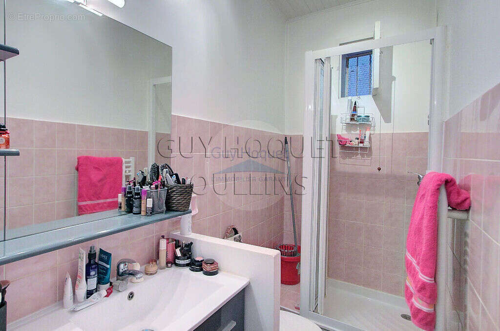 Appartement à OULLINS