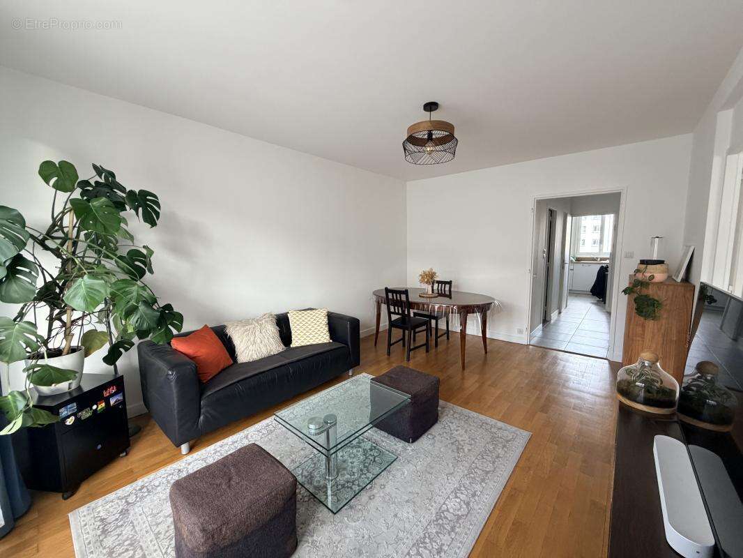 Appartement à LYON-8E