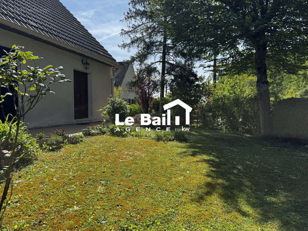 Maison 145 m² à Osny  - photo 7