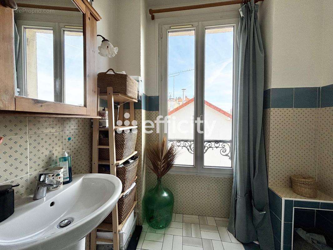 Appartement à ASNIERES-SUR-SEINE