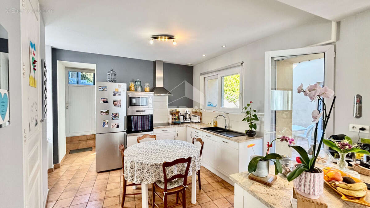 Maison 155m² à laval - photo 3