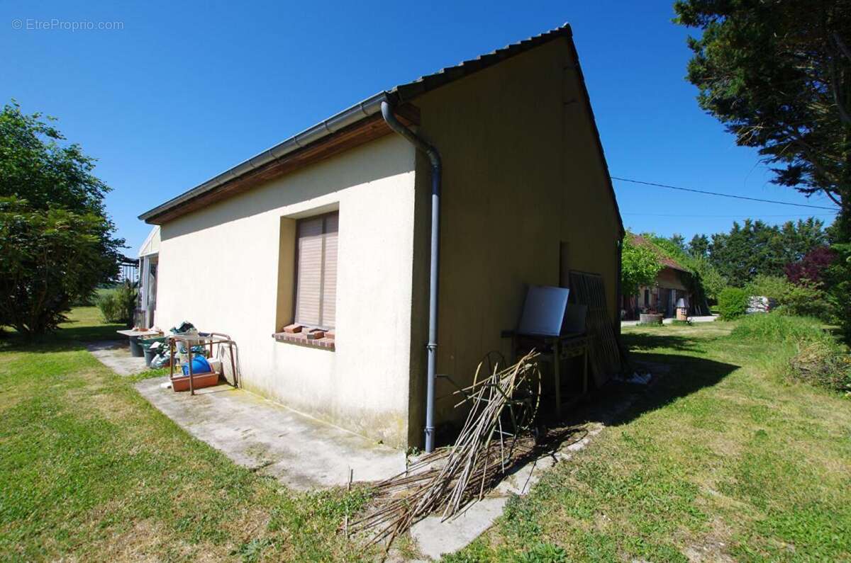Maison à AILLANT-SUR-MILLERON