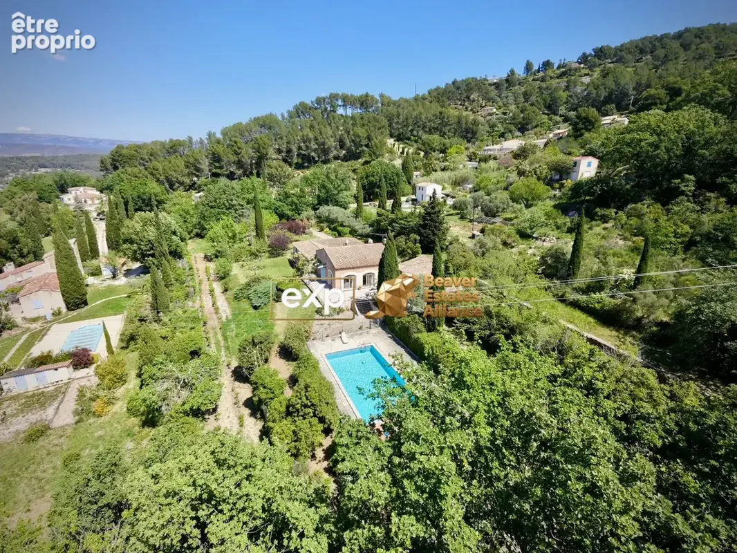Maison 7 pièces 236 m² à vendre à La Cadiere-D'azur (83740) - photo 3