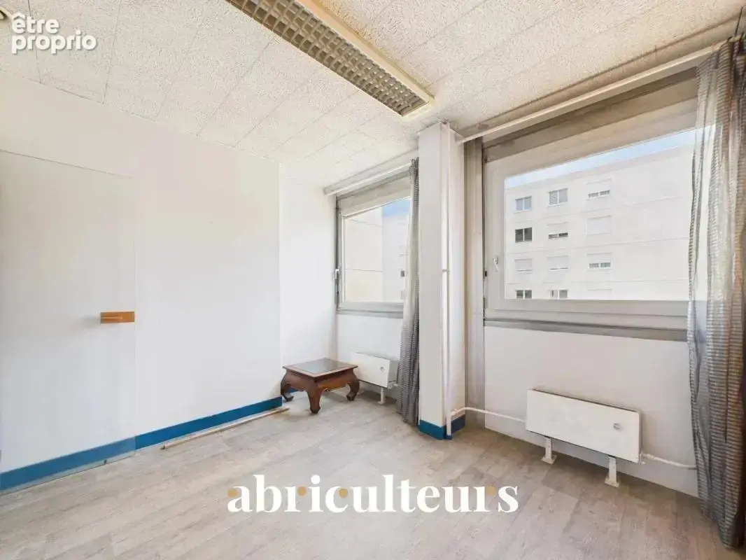 Bureaux lumineux avec vue sur jardin en vente en Centre-ville de Chartres (28000) - photo 7