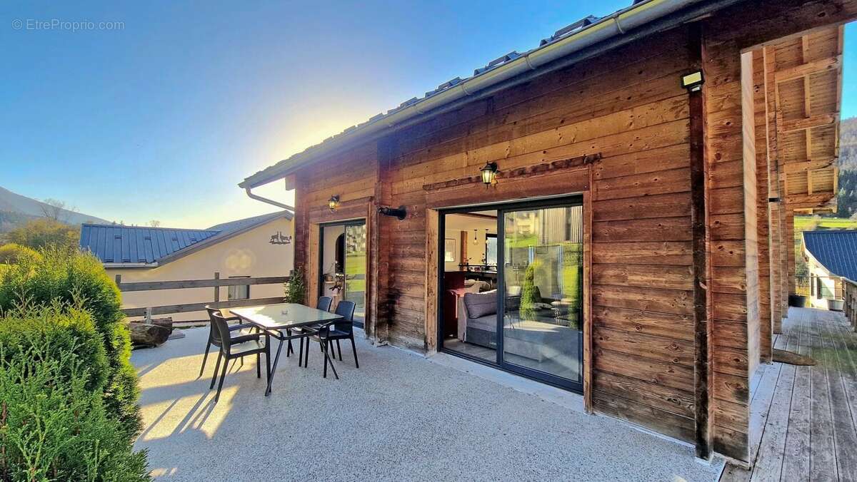 Maison à MIJOUX