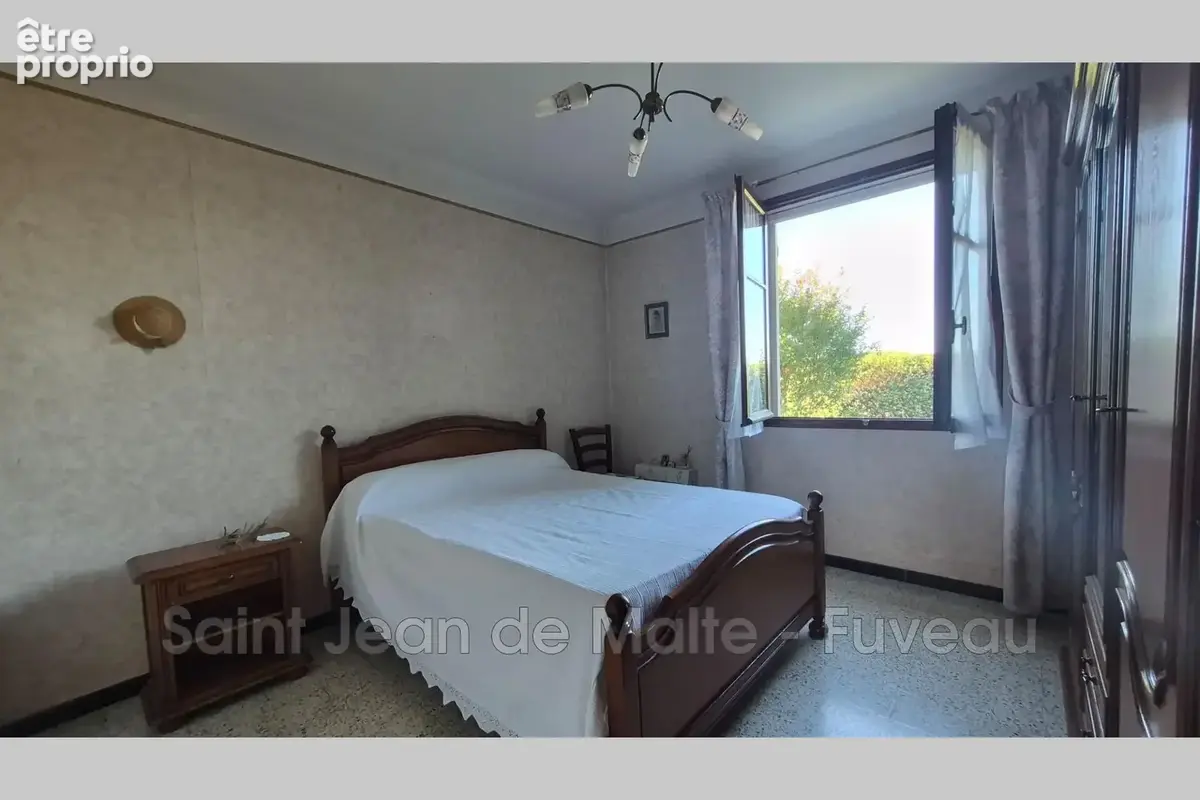 Maison 5 pièces 93 m² à vendre à Peynier (13790) - photo 4