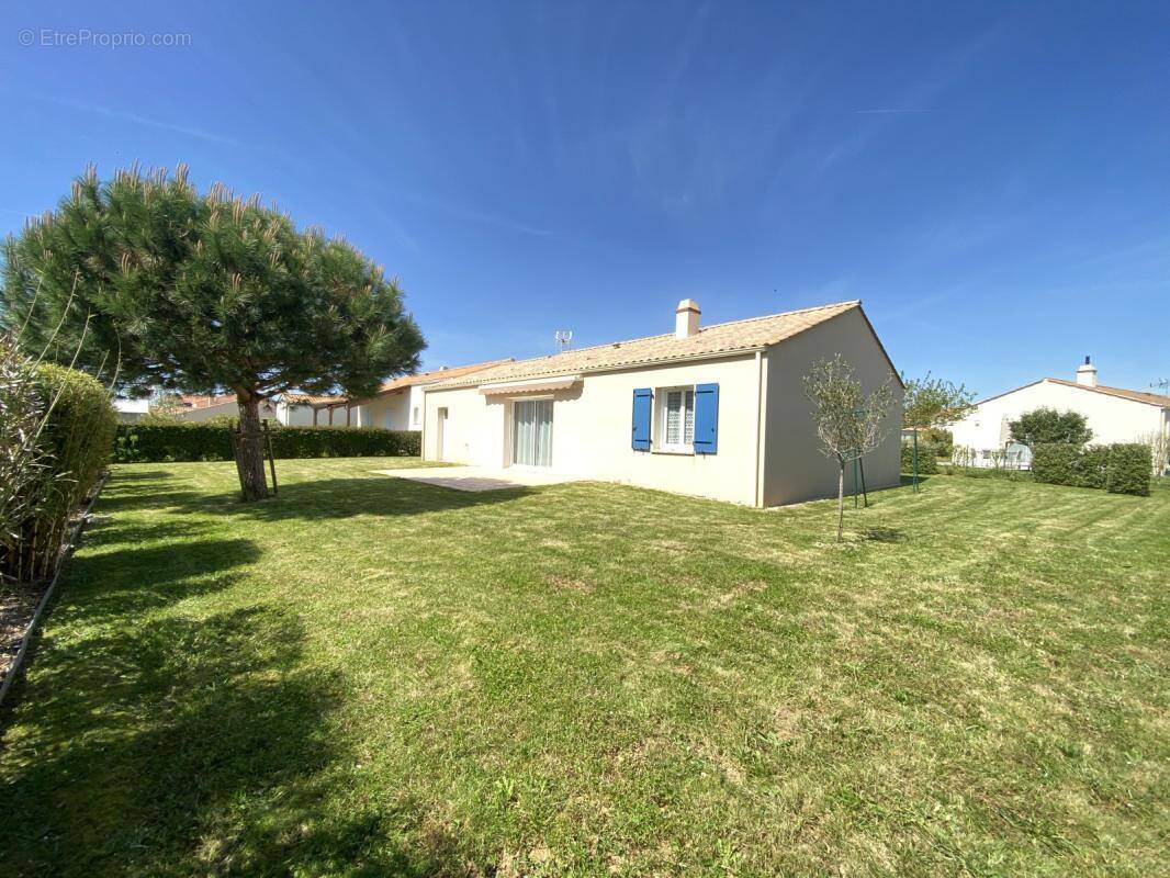 Maison à SAINT-VINCENT-SUR-JARD