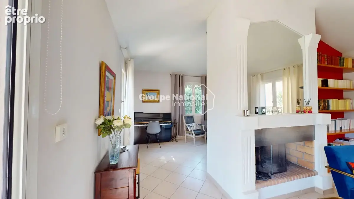 Maison Lunel 6 pièce(s) 218 m2 - photo 8