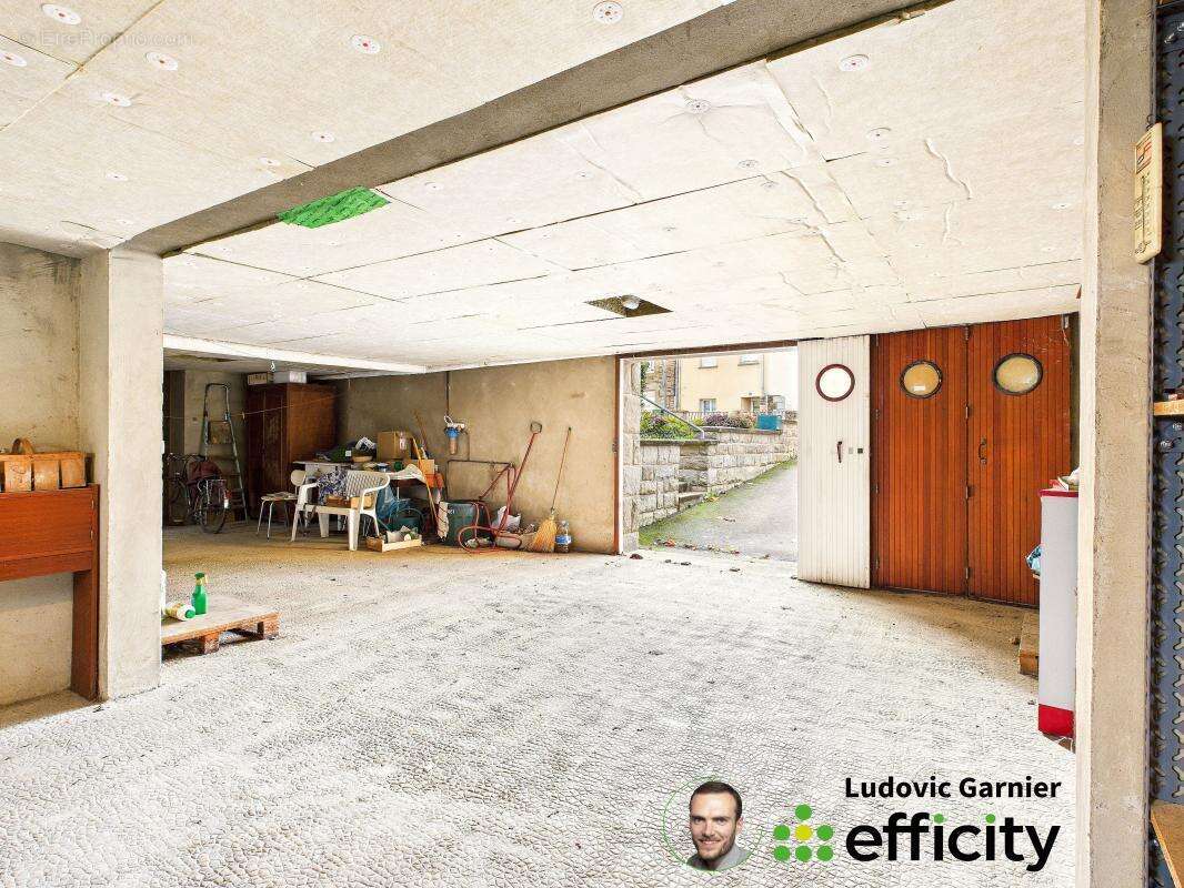 Maison à SAINT-HILAIRE-DU-HARCOUET