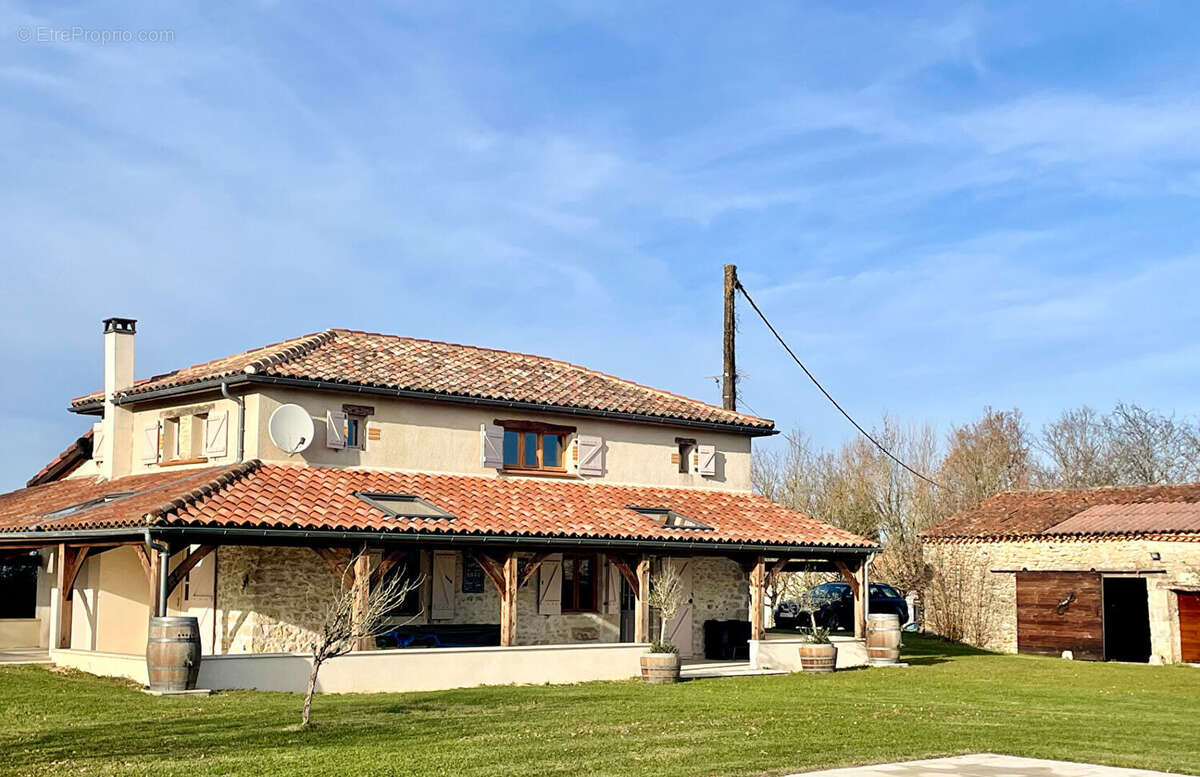 Maison à PUY-L'EVEQUE