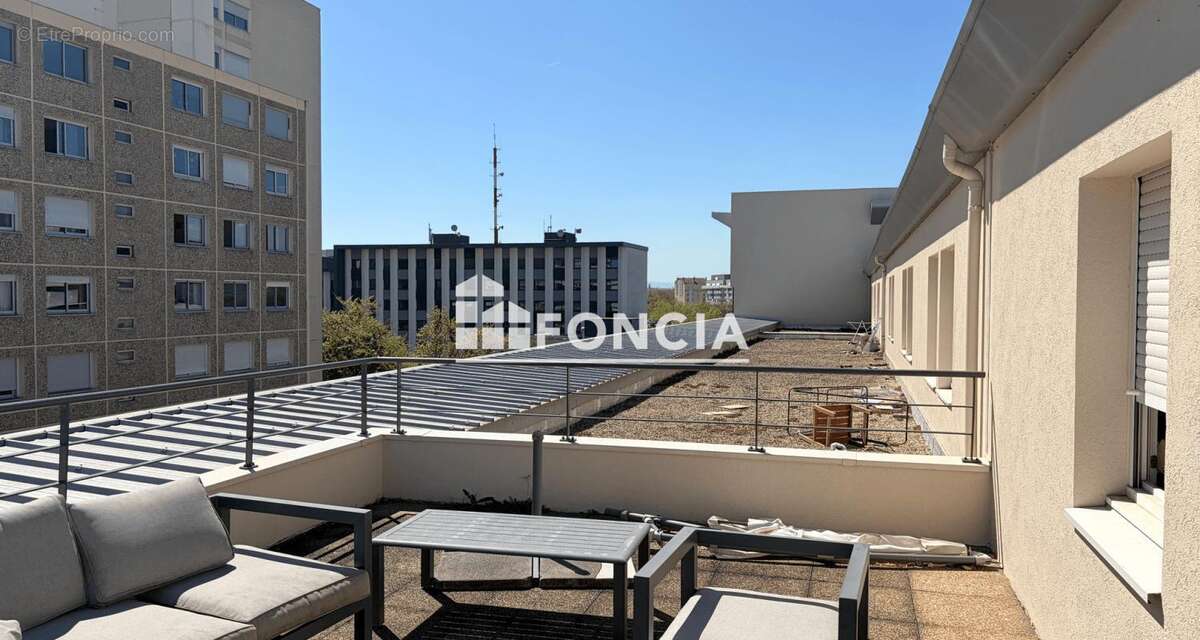 Appartement à LYON-8E