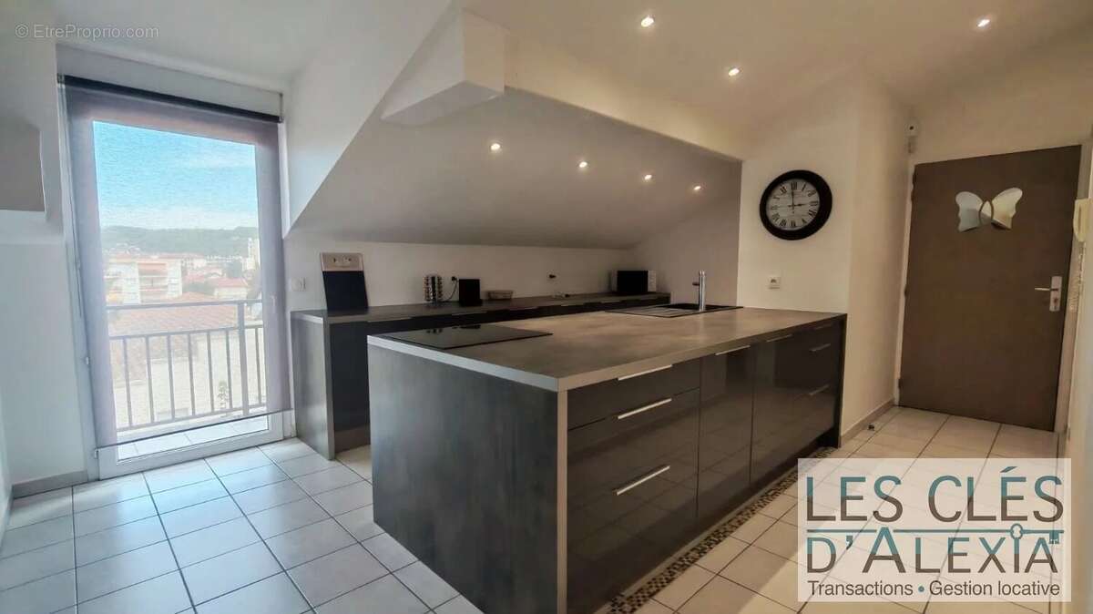 Appartement T3-Terrasse-Garage-Parking - photo 5
