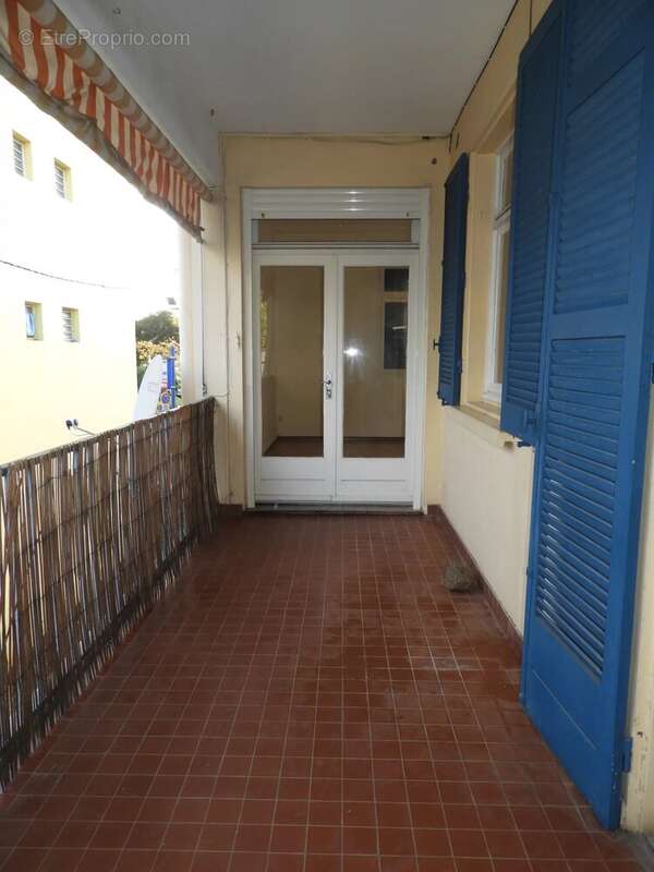 Maison - 10 pièces - 200 m² - photo 3